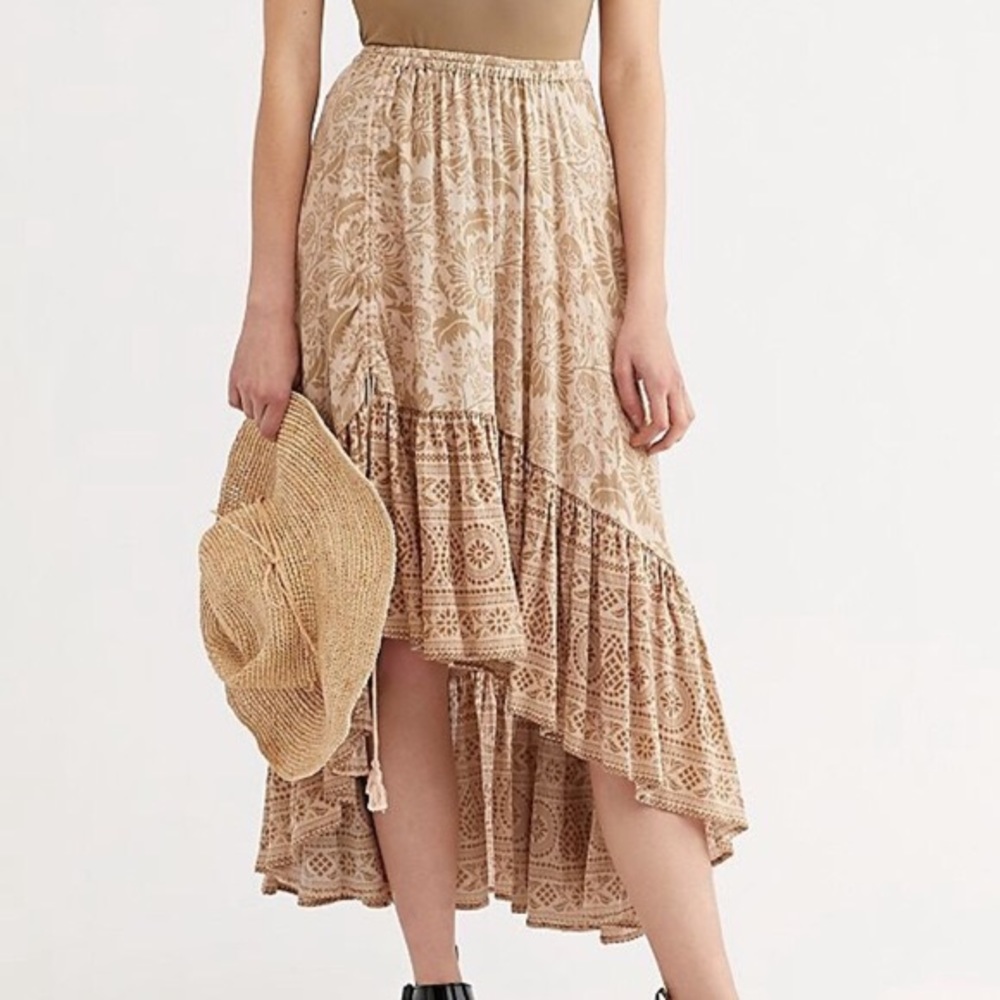 🏝️ Spell Lioness Ruched Maxi Skirt in Smoke - Picture 2 of 8